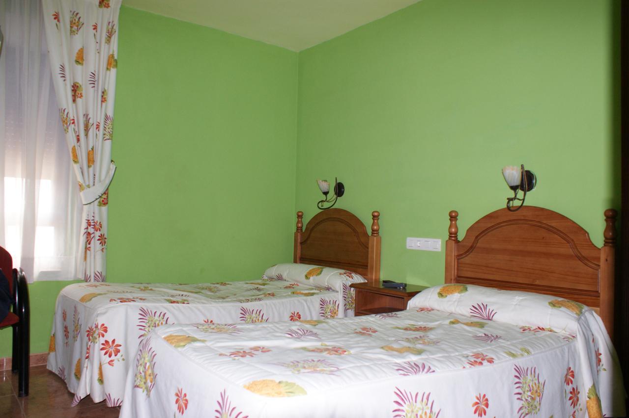 Hostal Carazo Torquemada Dış mekan fotoğraf