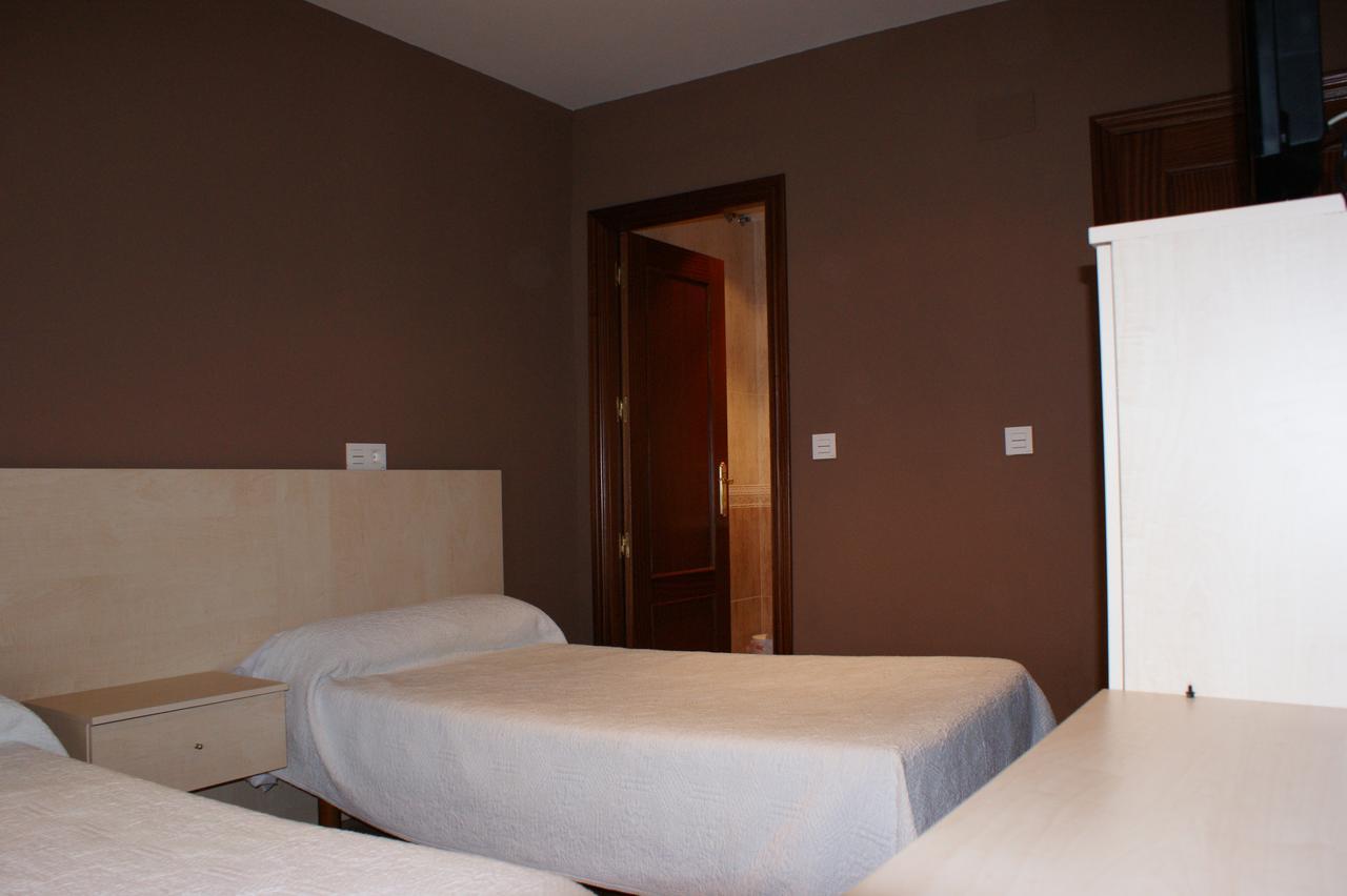 Hostal Carazo Torquemada Dış mekan fotoğraf